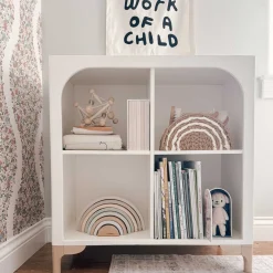 Archie Bookshelf