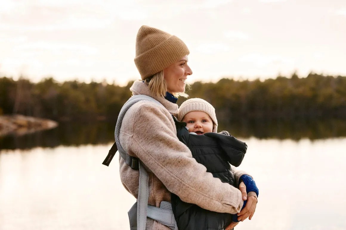 BabyBjörn Winter Cover for Baby Carrier - Black