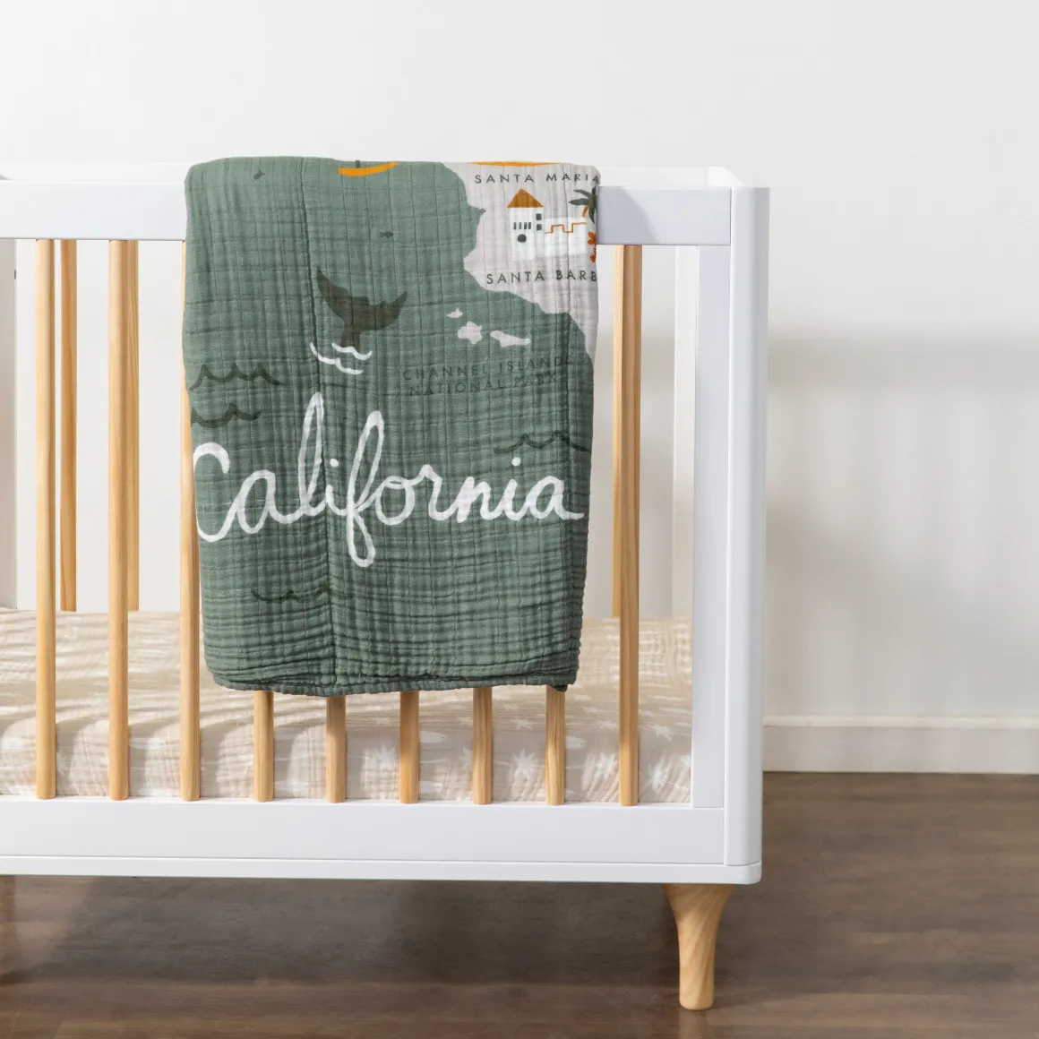 Babyletto Mini Crib Sheet in GOTS Certified Organic Muslin Cotton - Beach Bum