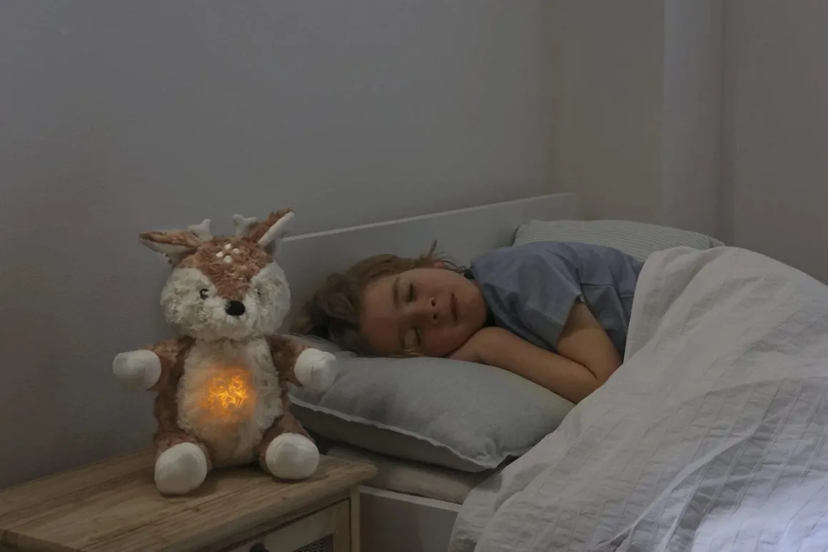 Cloud b LoveLight Buddies - Finley Fawn