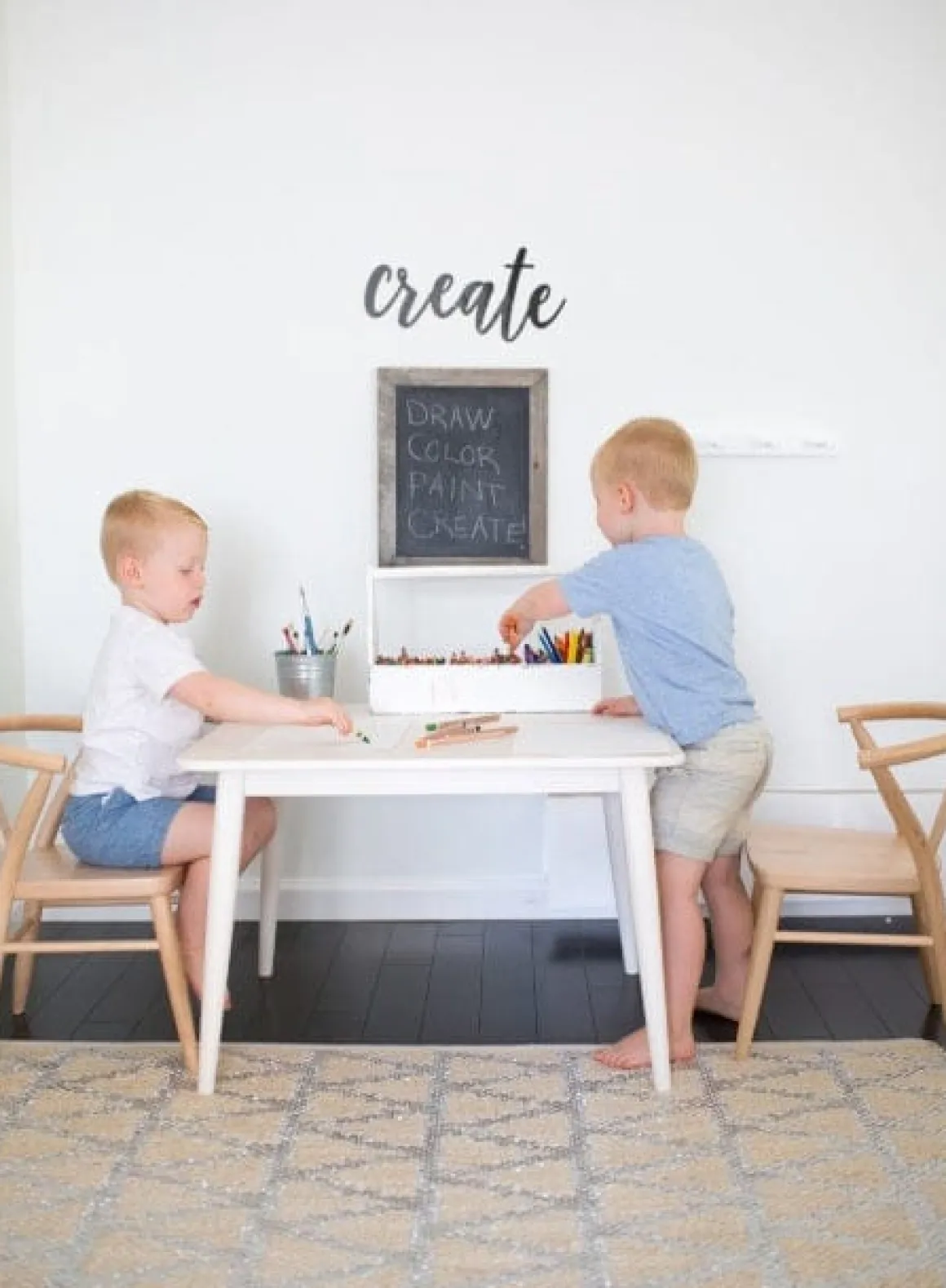 Crescent Play Table, 29 Inch