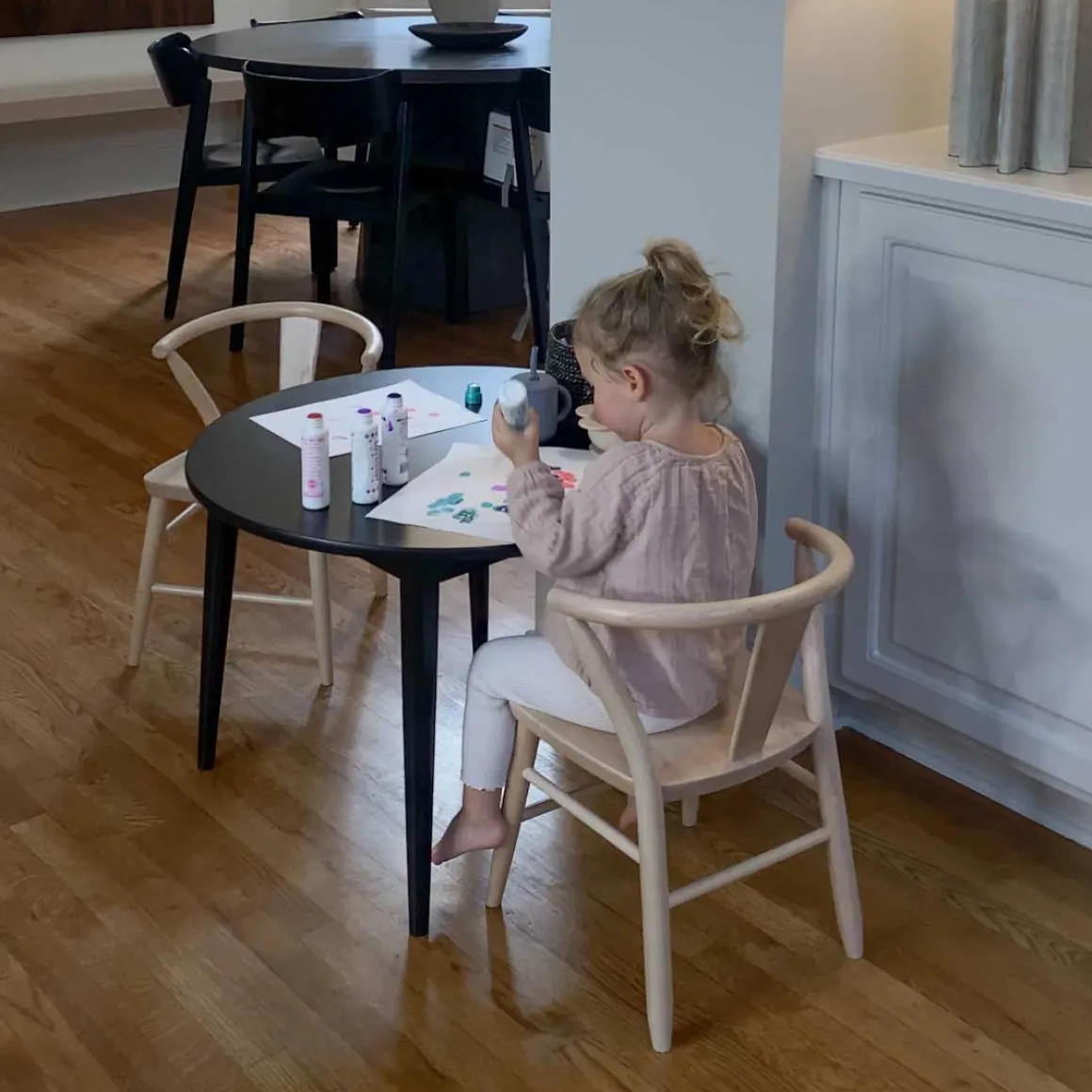 Crescent Play Table, Round