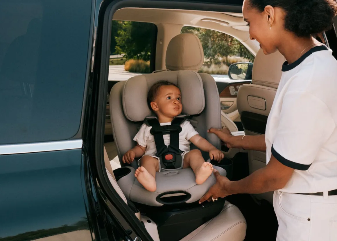 Cybex Callisto G 360 SELECT Rotating All-in-One Convertible Car Seat - Black