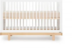 dadada Bliss 4-in-1 Convertible Crib - White / Natural