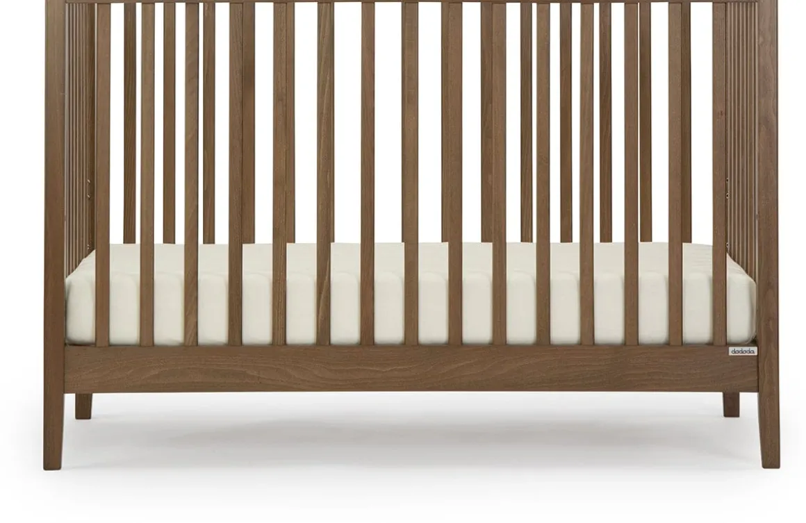 dadada Lala 3-in-1 Convertible Crib - Walnut