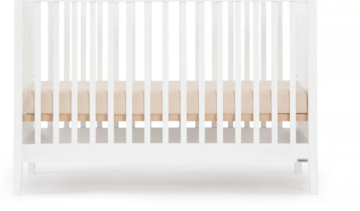 dadada Lala 3-in-1 Convertible Crib - White