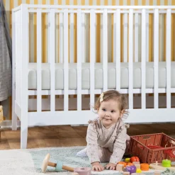 dadada Lala 3-in-1 Convertible Crib - White