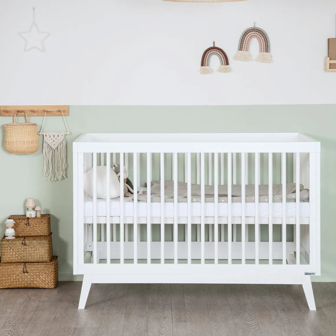 dadada Soho 3-in-1 Convertible Crib - White