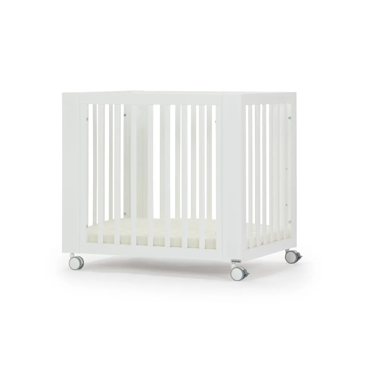 dadada Spirit 8-in-1 Convertible Crib - White