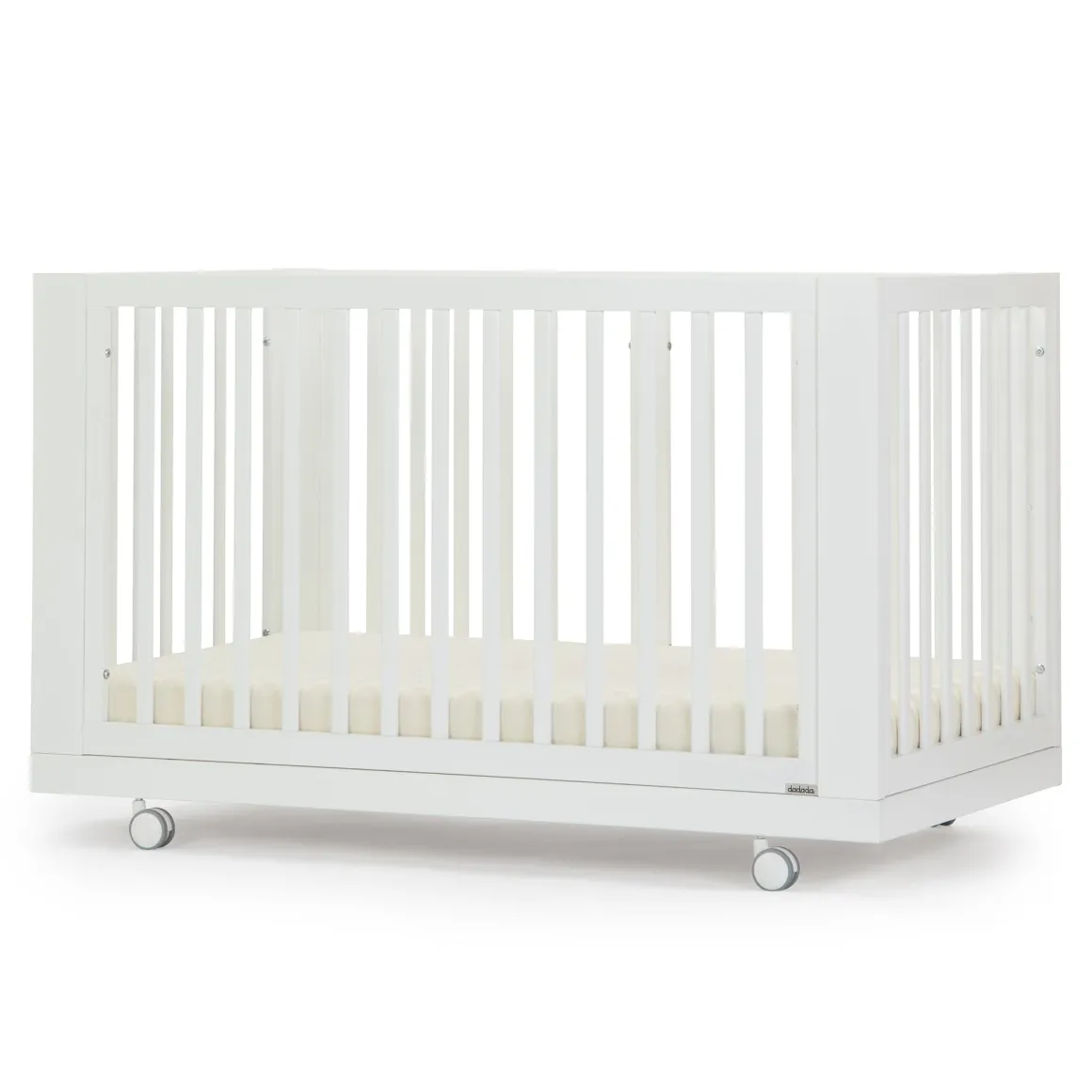 dadada Spirit 8-in-1 Convertible Crib - White