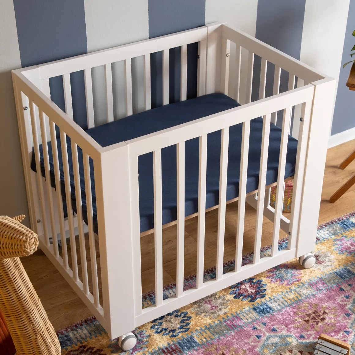 dadada Spirit 8-in-1 Convertible Crib - White
