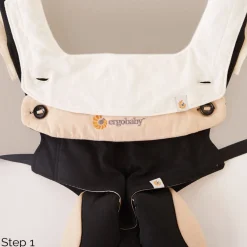 Ergobaby Four Position 360 Carrier Teething Pad and Bib - Natural