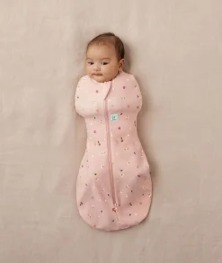 ergoPouch Cocoon Swaddle Sack 1.0 TOG - Daisies, 6-12 Months
