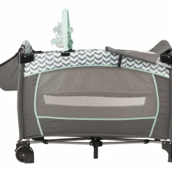 Evenflo Portable BabySuite DLX Playard - Spearmint