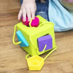Fat Brain Toys OombeeCube