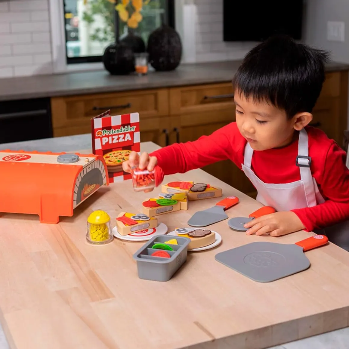 Fat Brain Toys Pretendables Backyard Pizza Oven Set