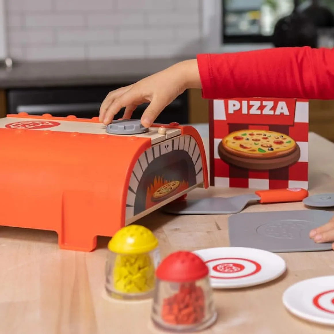Fat Brain Toys Pretendables Backyard Pizza Oven Set