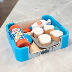 Fat Brain Toys Pretendables Cinnamon Roll Set