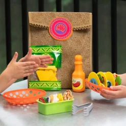Fat Brain Toys Pretendables Nacho Set