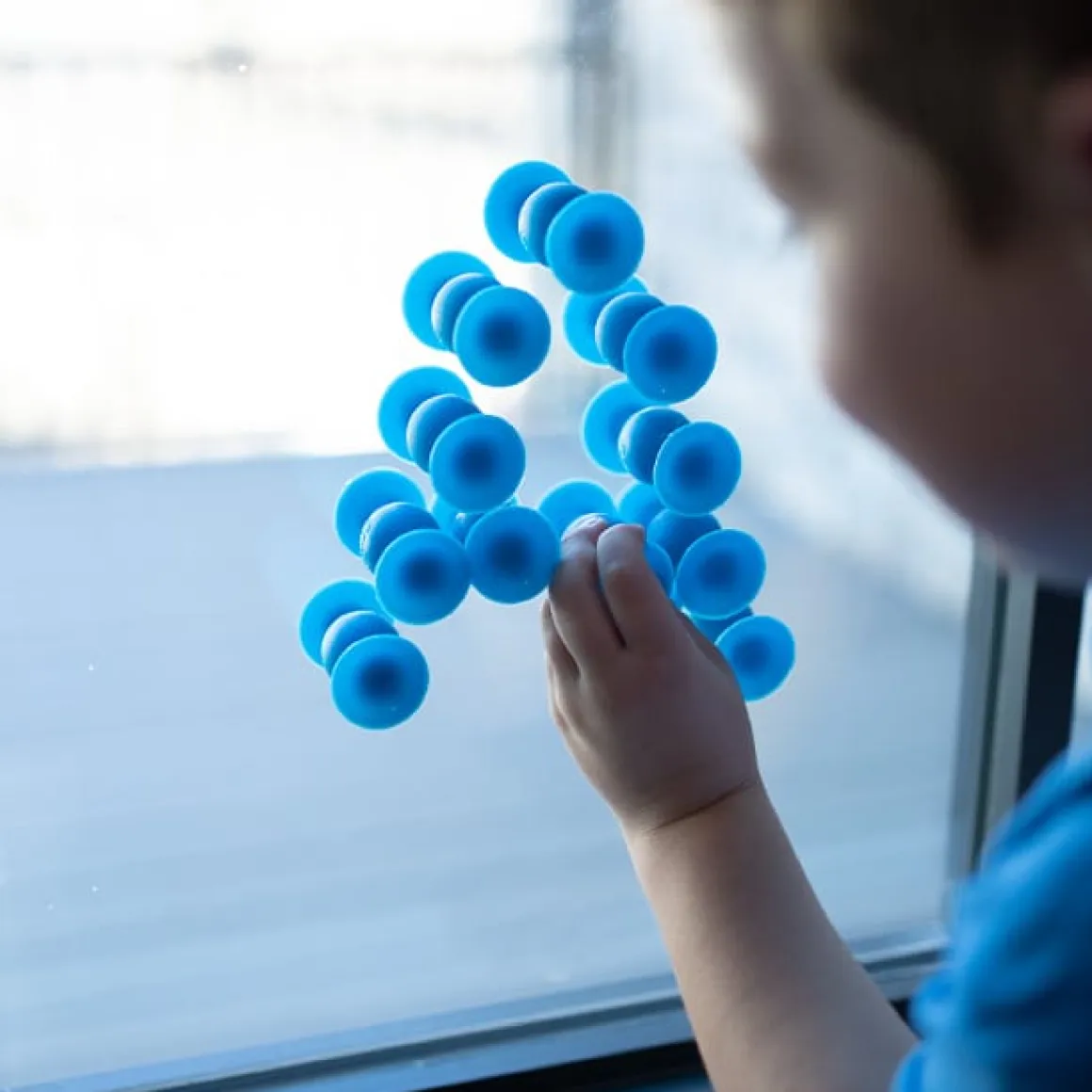 Fat Brain Toys Squigz Starter Set - 24 Pieces