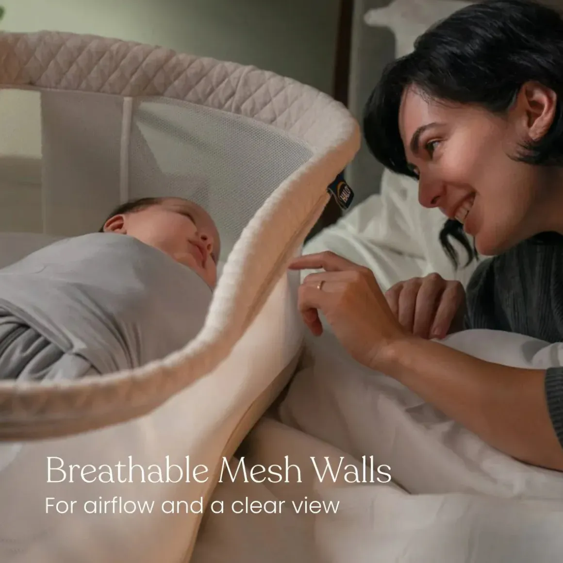 HALO BassiNest Swivel Sleeper 4.0 Air with Dreamweave Breathable Pad - Oat
