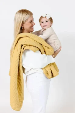 Lou Lou & Company Cloud Muslin Quilt - Honey, Small