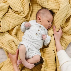 Lou Lou & Company Cloud Muslin Quilt - Honey, Small