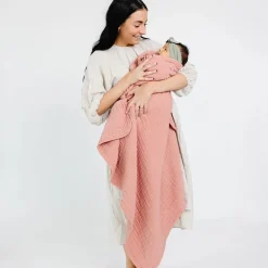 Lou Lou & Company Cloud Muslin Quilt - Rose, Small