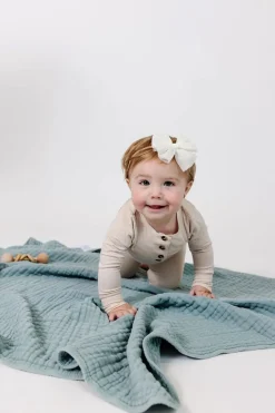 Lou Lou & Company Cloud Muslin Quilt - Steel, Small