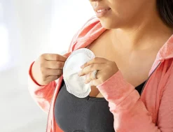 Medela Safe & Dry Disposable Nursing Pads- 60