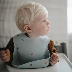Mushie Silicone Baby Bib - Retro Cars