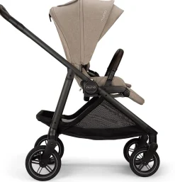 Nuna SWIV Lightweight Stroller - Acorn