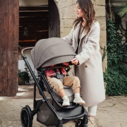 Romer Juni + Tura Travel System With Versa Base - Truffle