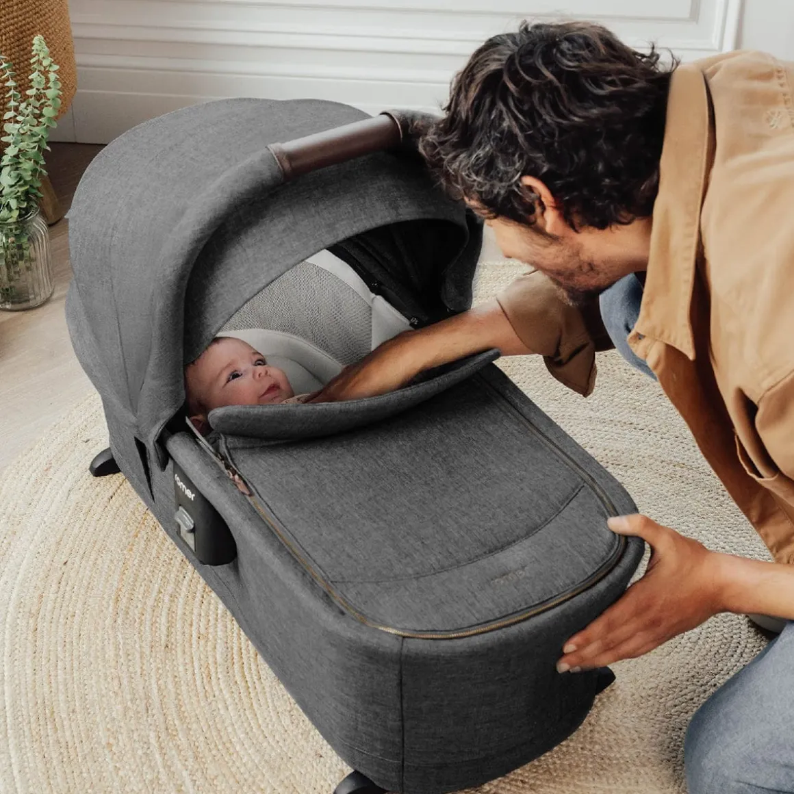 Romer Sera Bassinet - Peppercorn