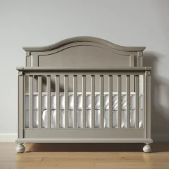 Romina Furniture Dakota Convertible Crib (Solid Back)