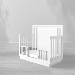 Romina Furniture Toddler Rail For Quadro Convertible / Classic Crib