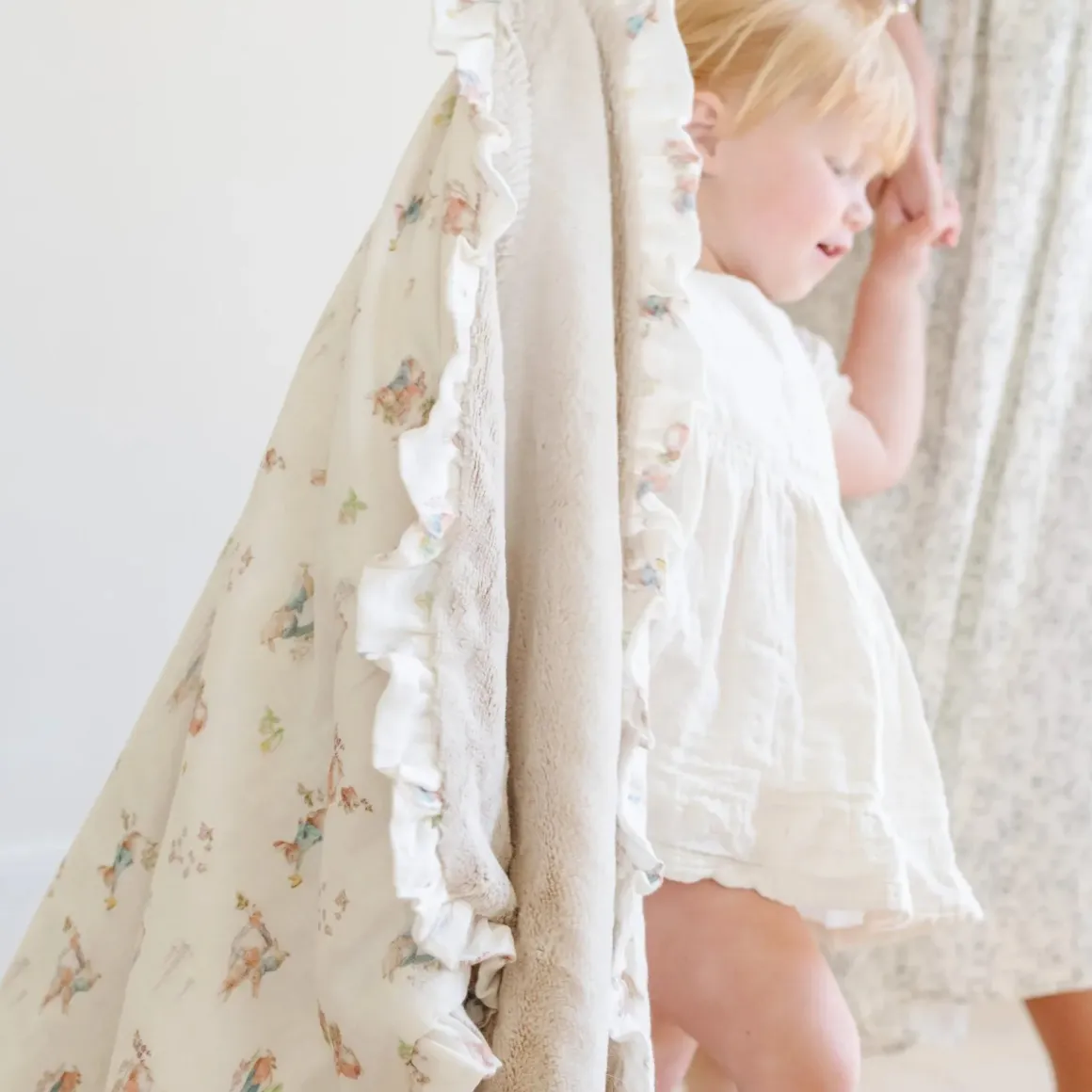 Saranoni Peter Rabbit Muslin Lush Blanket - Girl