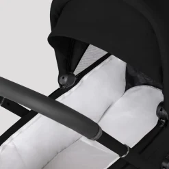 Silver Cross Breez Modular Stroller + Bassinet Bundle - Onyx