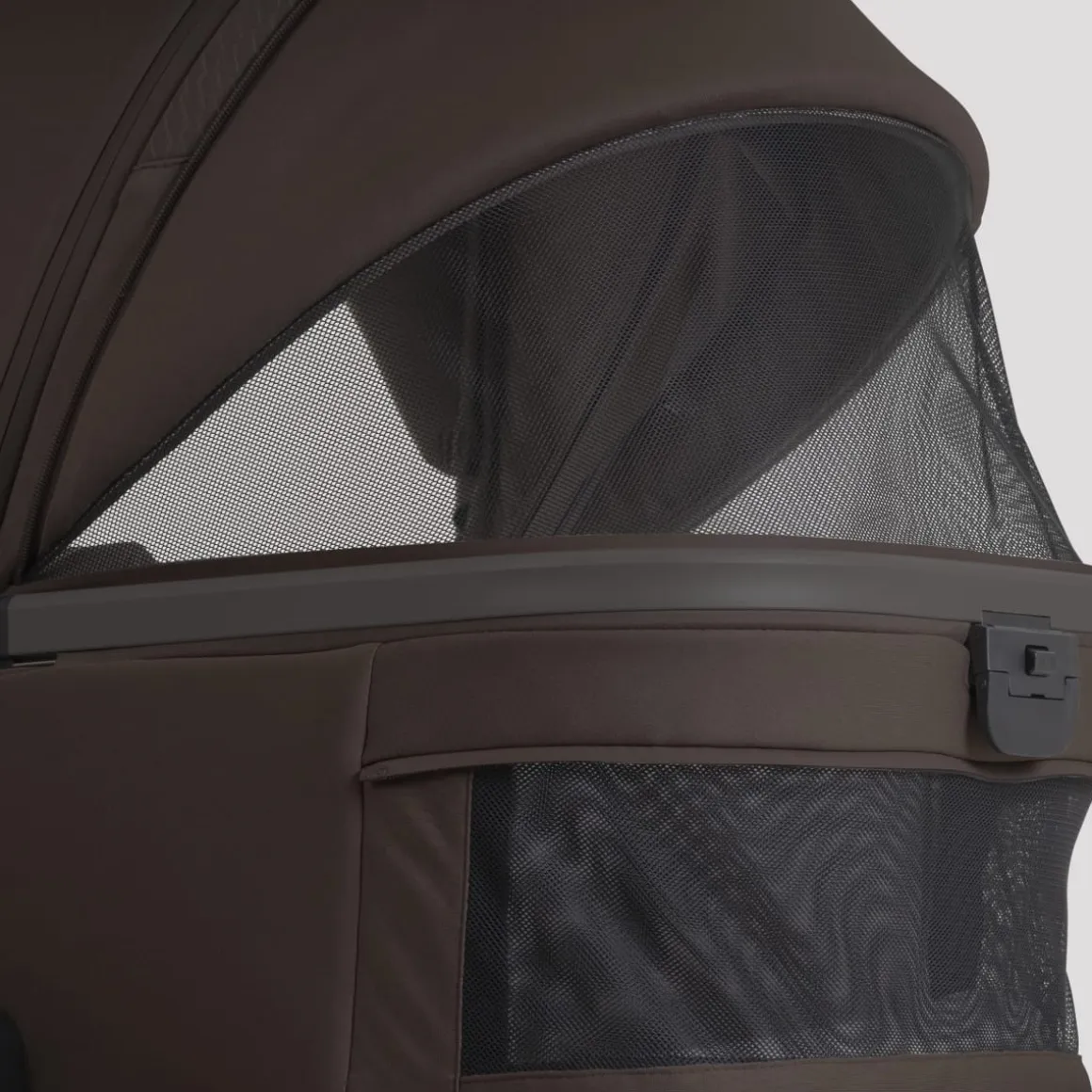 Silver Cross Cove 2 Compact Bassinet - Chocolate
