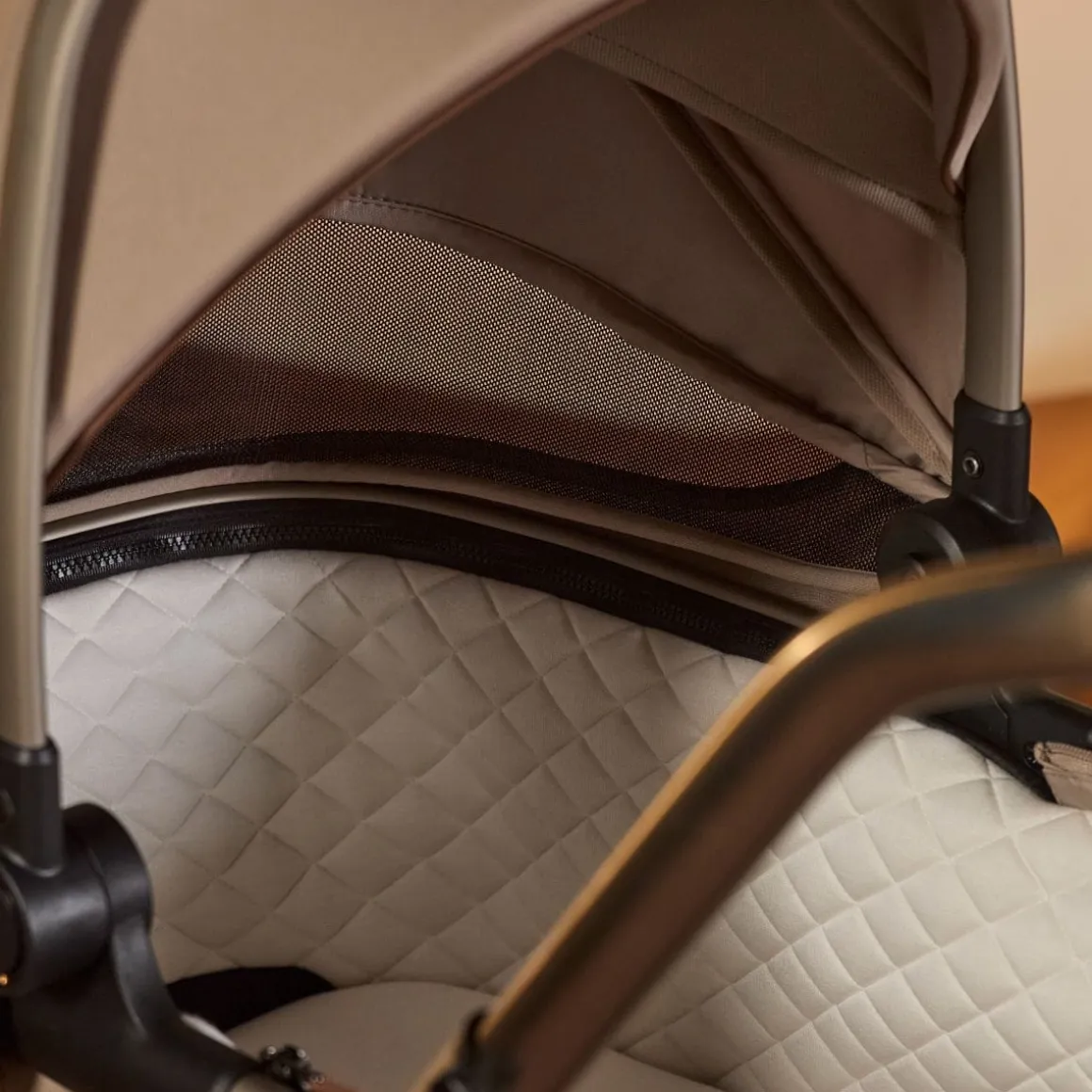 Silver Cross Reef First Bed Folding Bassinet - Frappe
