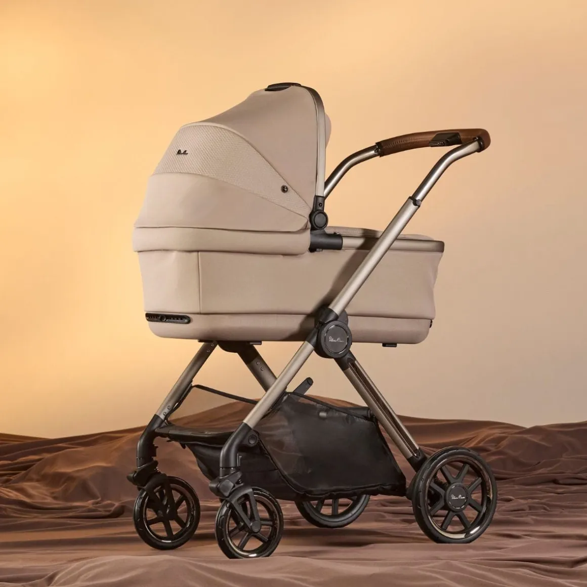 Silver Cross Reef First Bed Folding Bassinet - Frappe
