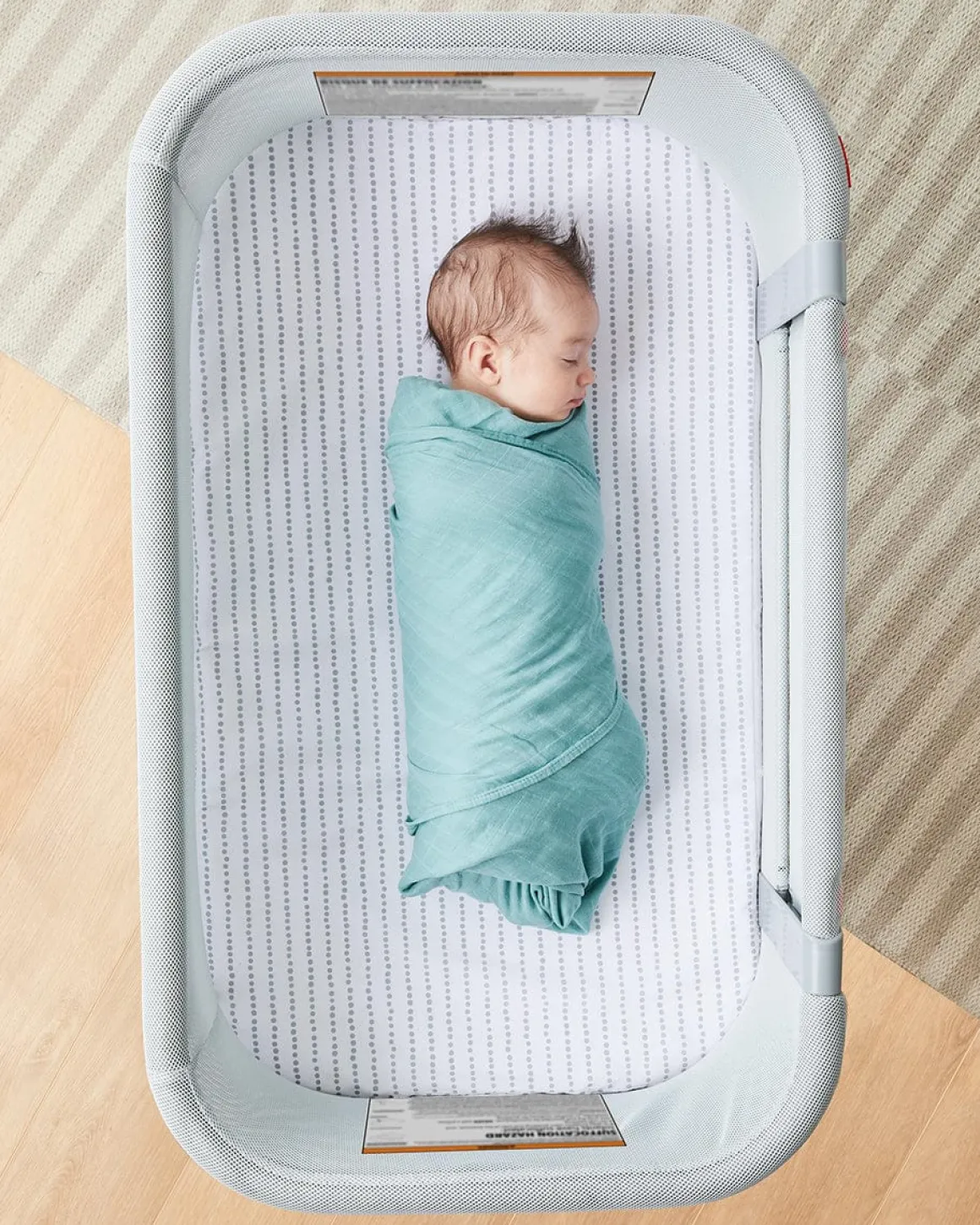 Skip Hop Cozy-Up 2-in-1 Bedside Sleeper & Bassinet - Grey