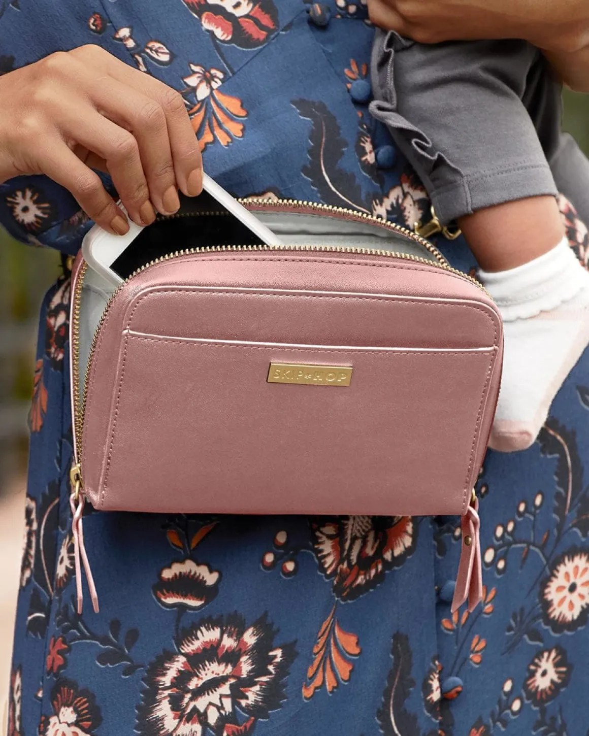 Skip Hop Greenwich Convertible Hip Pack Diaper Bag - Dusty Rose