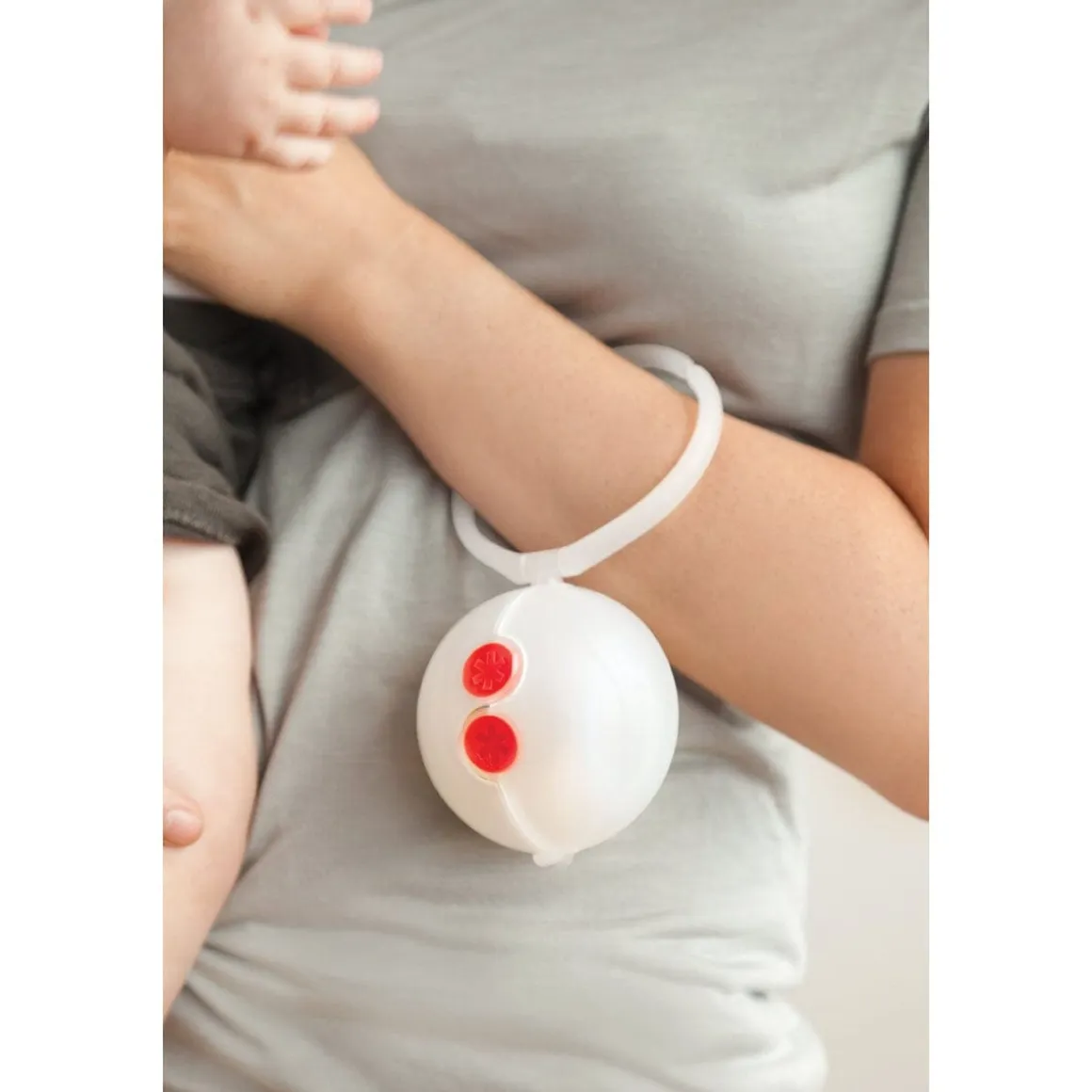 Skip Hop Paci Egg Double Pacifier Holder