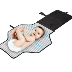 Skip Hop Pronto Signature Changing Station - Black