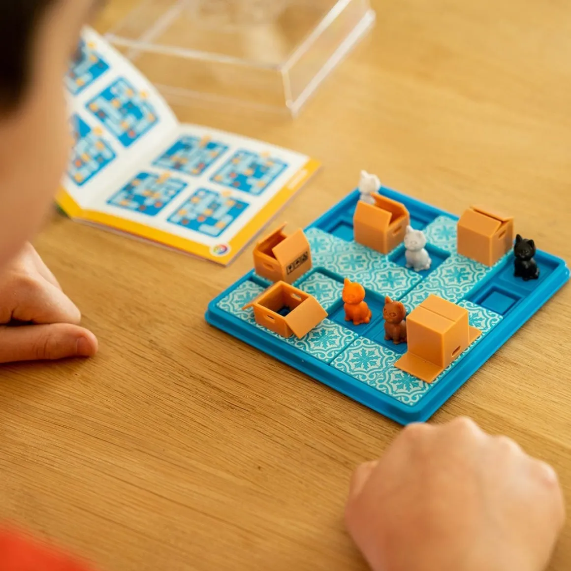 Smart Toys and Games SmartGames Cats & Boxes