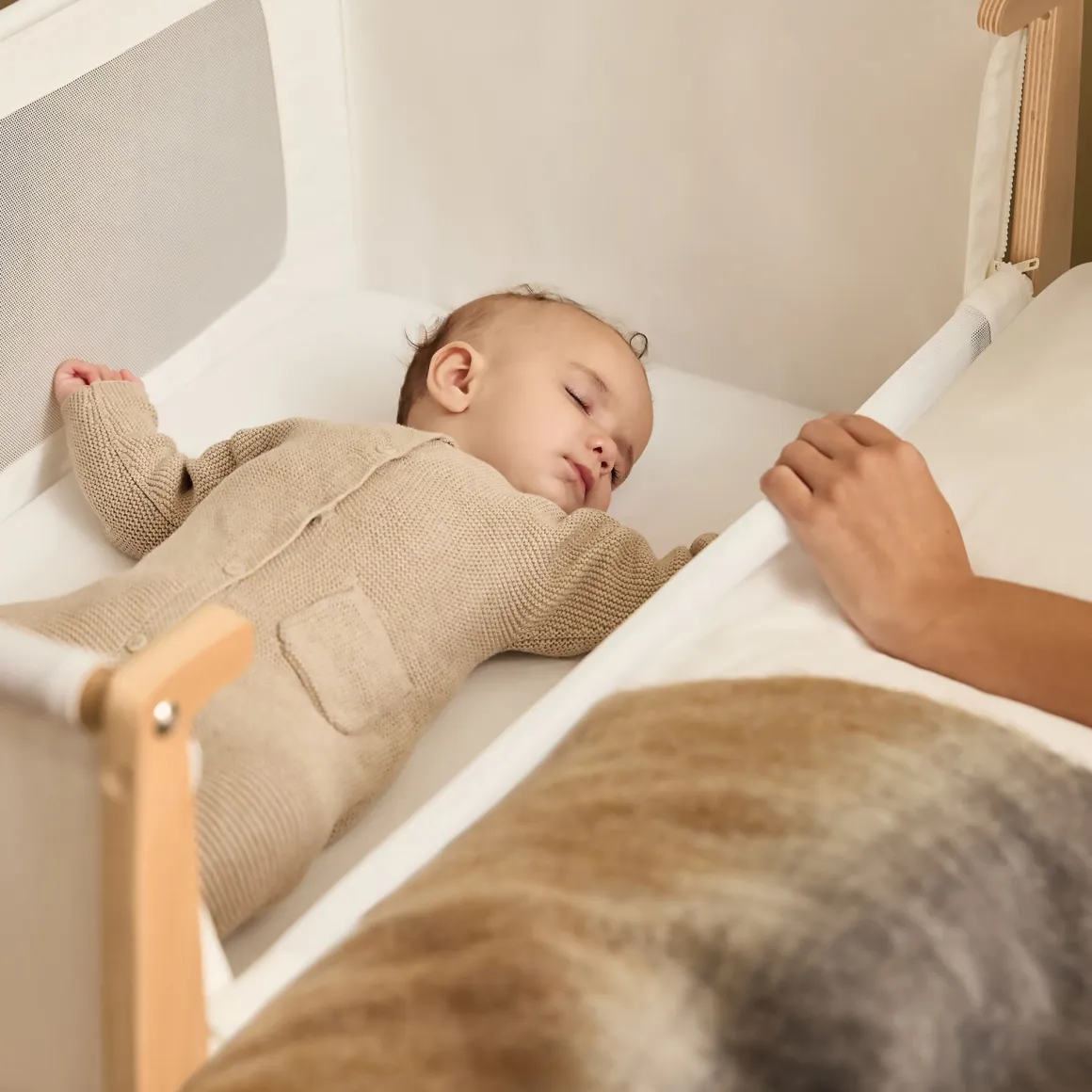 Snuz SnuzPod 5 Bedside Bassinet - Natural