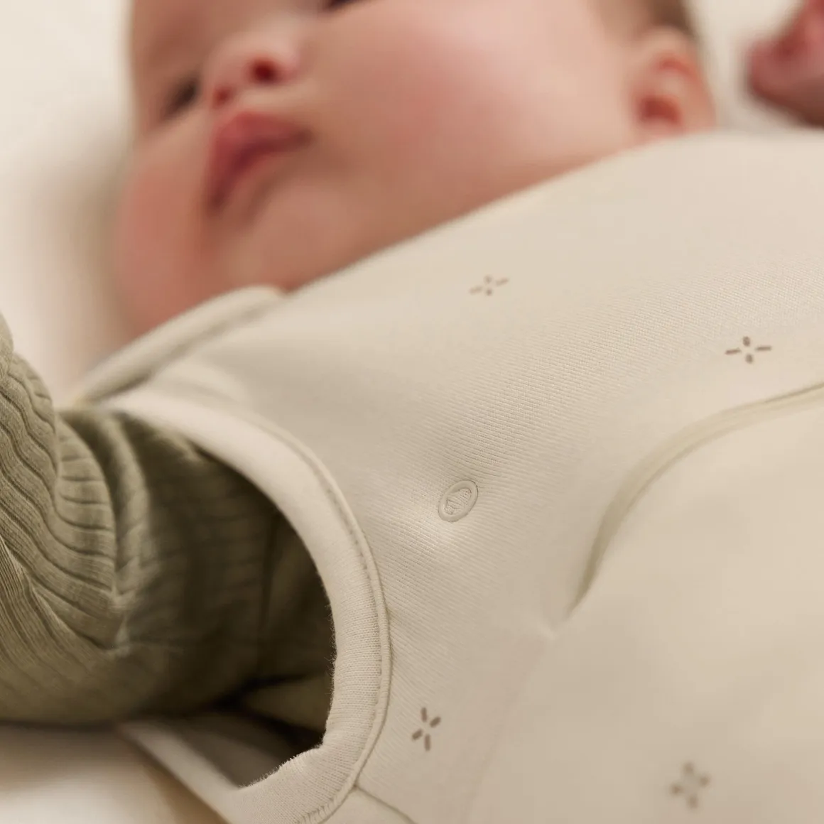 Snuz SnuzPouch Sleeping Bag, 1.0 TOG - Cashmere/Cross (0-6 months)