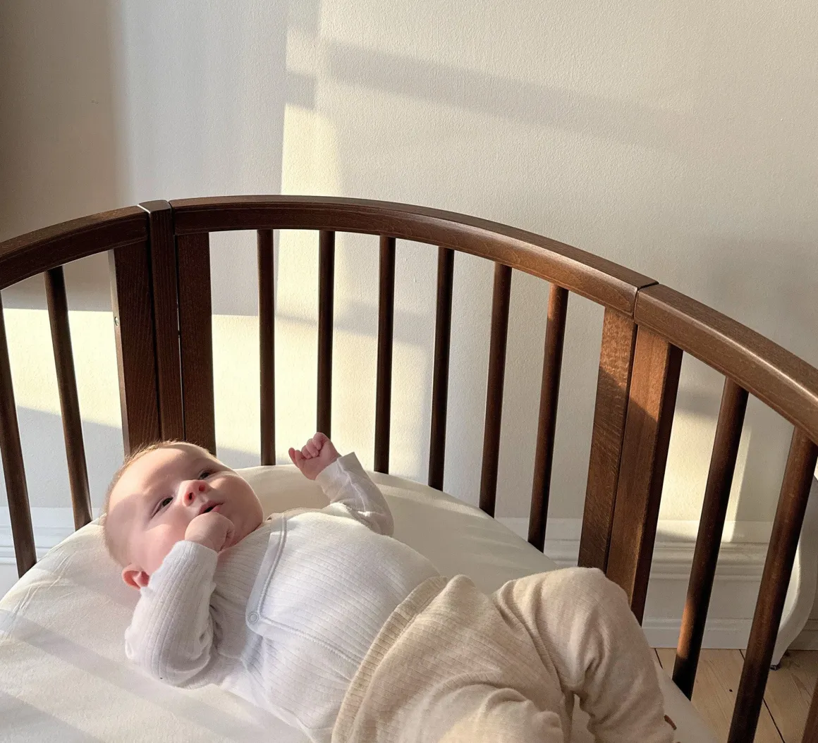 Stokke Sleepi Crib/Bed V3 (0-5 years) - Warm Brown