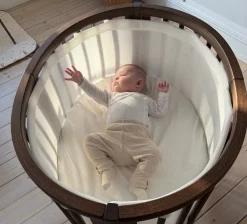 Stokke Sleepi Mini Crib Bundle with Mattress V3 - Warm Brown